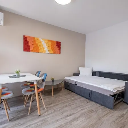 Tarnovgrad - Free Parking